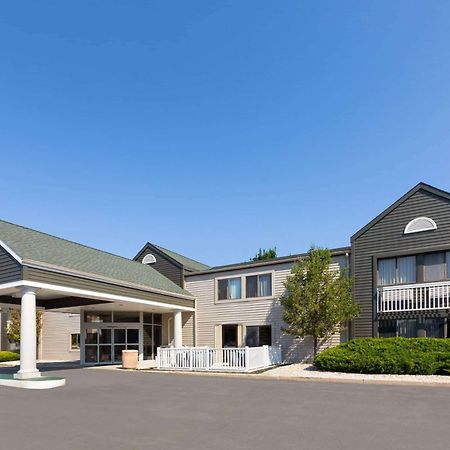 La Quinta Inn By Wyndham Sheboygan Esterno foto