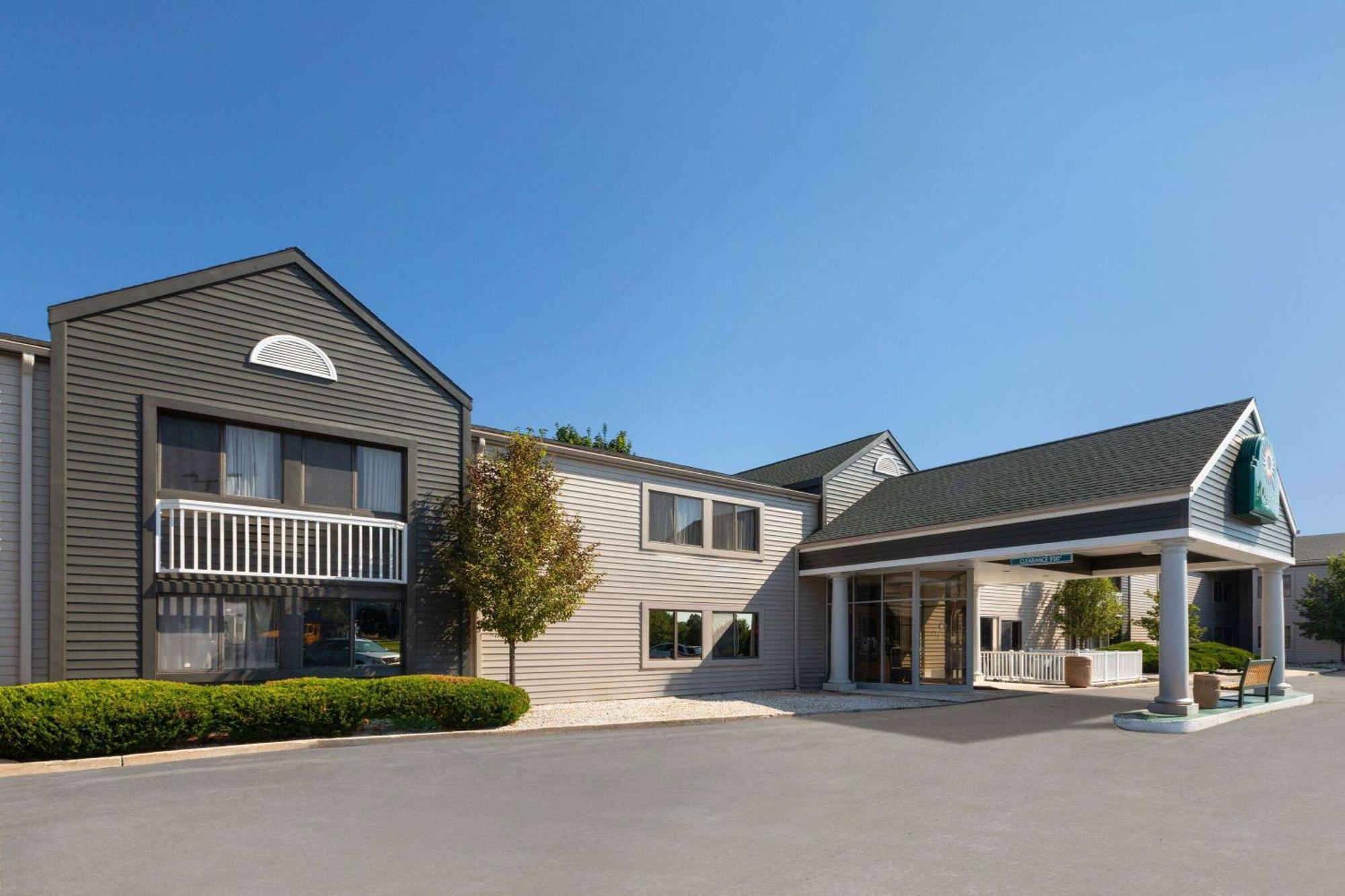 La Quinta Inn By Wyndham Sheboygan Esterno foto